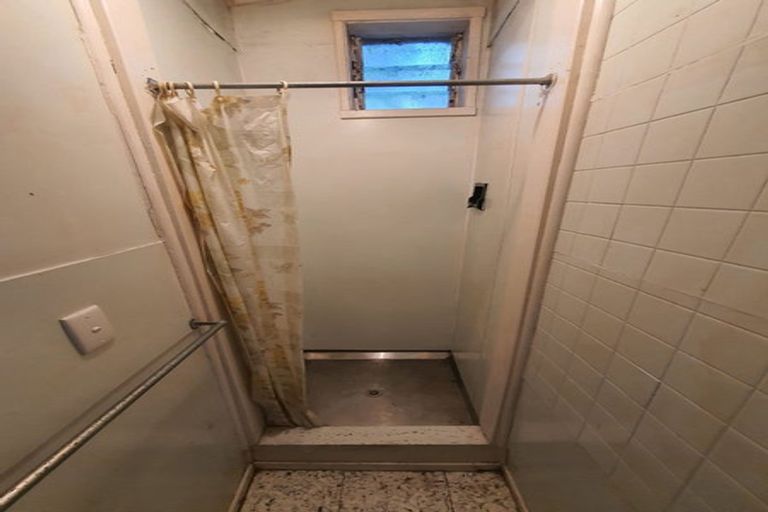 Photo of property in 6 Devon Street, Aro Valley, Wellington, 6021