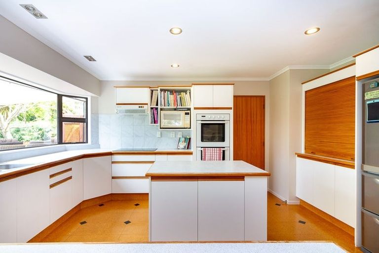 Photo of property in 6 Hanmer Place, Highbury, Palmerston North, 4412