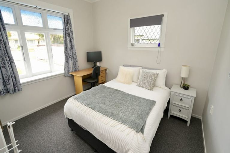 Photo of property in 43 College Street, Awapuni, Palmerston North, 4412