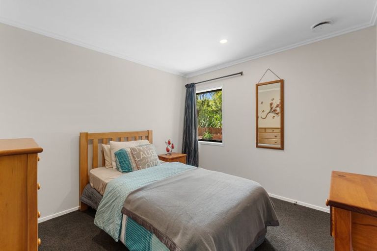 Photo of property in 7d Kitewaho Road, Swanson, Auckland, 0816