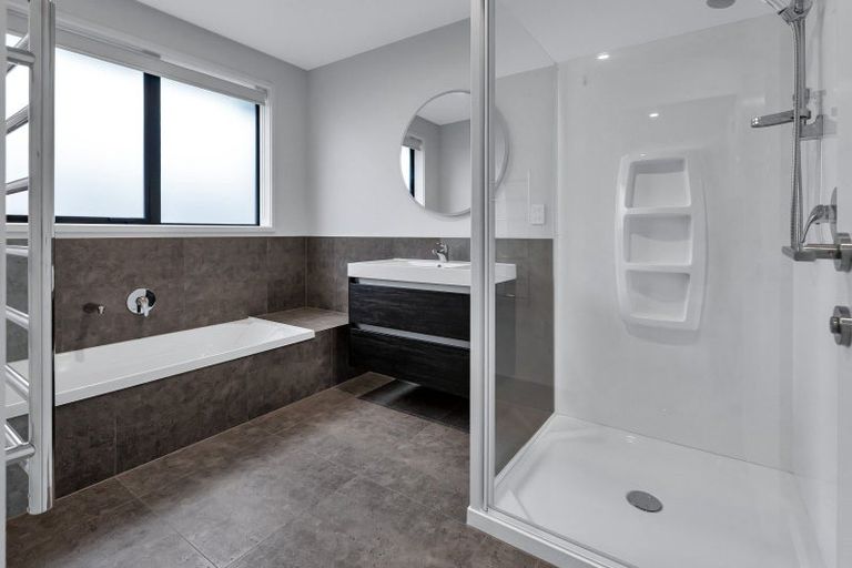 Photo of property in 9 Olney Court, One Tree Point, 0118