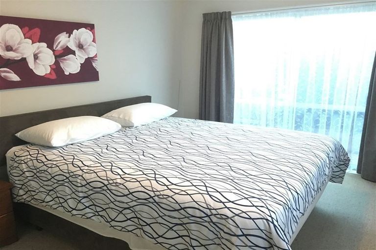 Photo of property in 5 Westvale Avenue, Ranui, Auckland, 0612