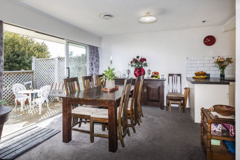 Photo of property in 10 Greenock Street, Redwood, Christchurch, 8051