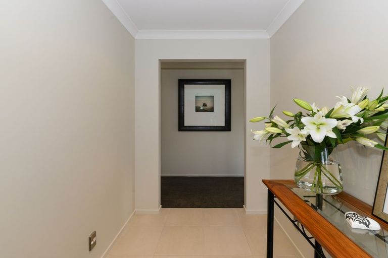 Photo of property in 35 Rodeo Drive, Kelvin Grove, Palmerston North, 4414
