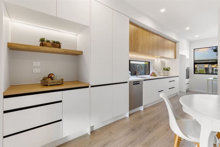 Photo of property in 14 Whakatere Lane, Hobsonville, Auckland, 0616