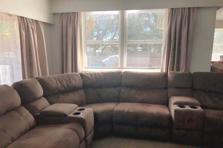 Photo of property in 20 Mack Place, Red Hill, Papakura, 2110