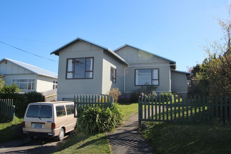 Photo of property in 10 Kelvin Street, South Hill, Oamaru, 9400