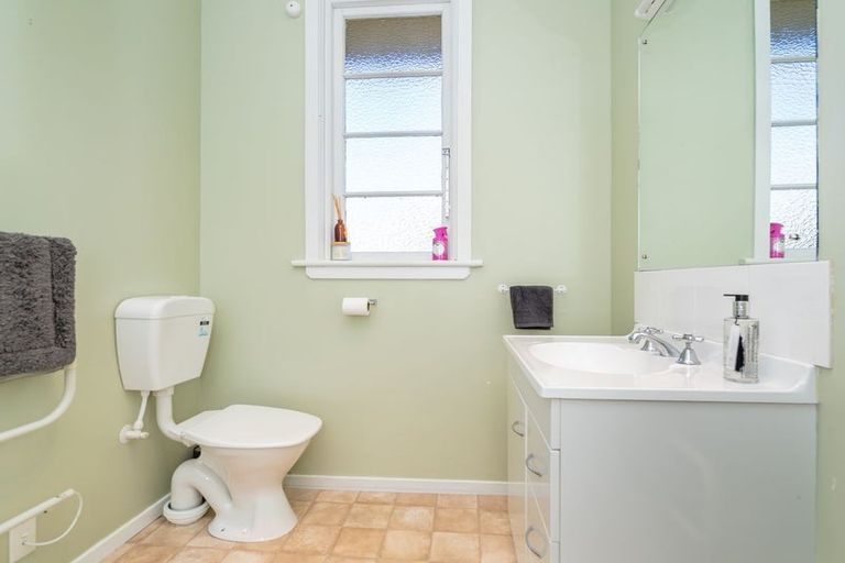 Photo of property in 135 Forfar Street, Clyde Hill, Dunedin, 9011