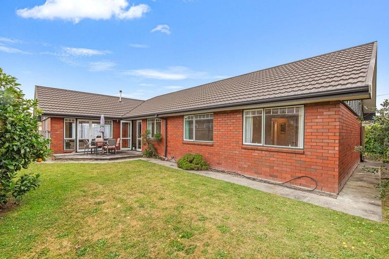 Photo of property in 11 Sutherland Crescent, Westbrook, Palmerston North, 4412
