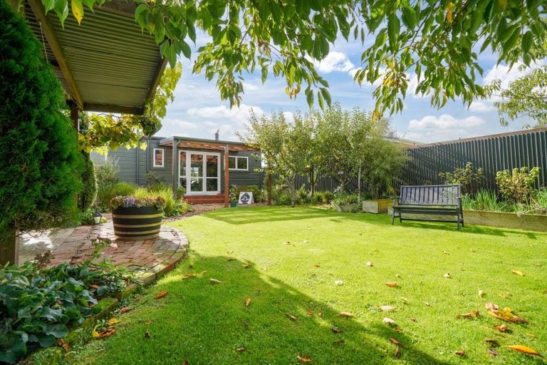 Photo of property in 38 Flemington Road, Woodlands, Invercargill, 9871
