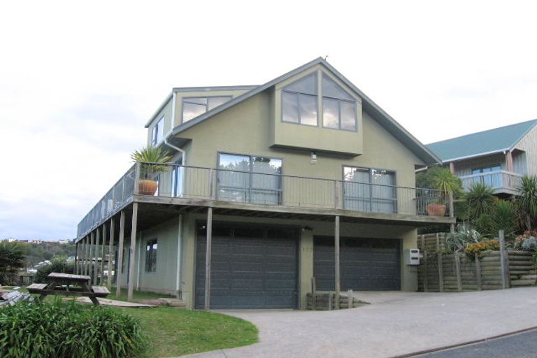 Photo of property in 125 Bambury Place, Onemana, Whangamata, 3691