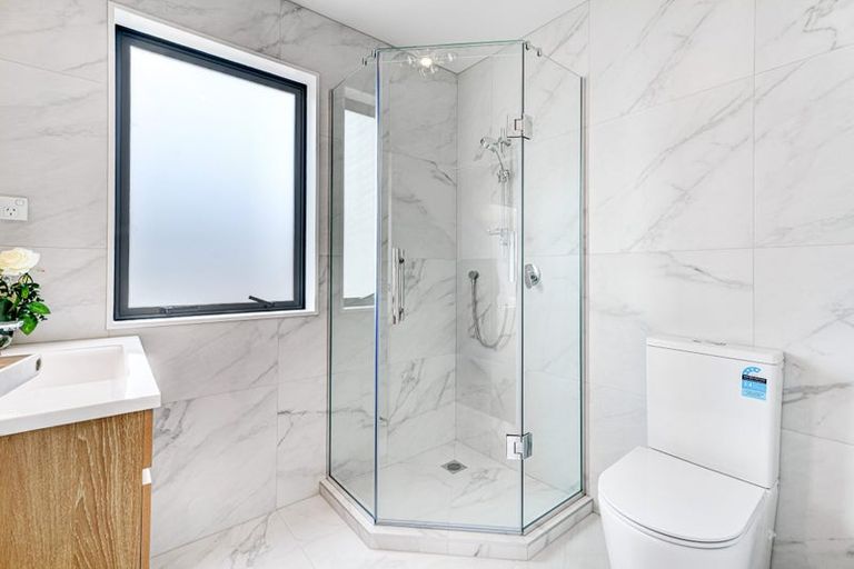 Photo of property in 29 Harrington Road, Henderson, Auckland, 0610