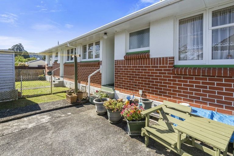 Photo of property in 1/14 Totara Street, Trentham, Upper Hutt, 5018