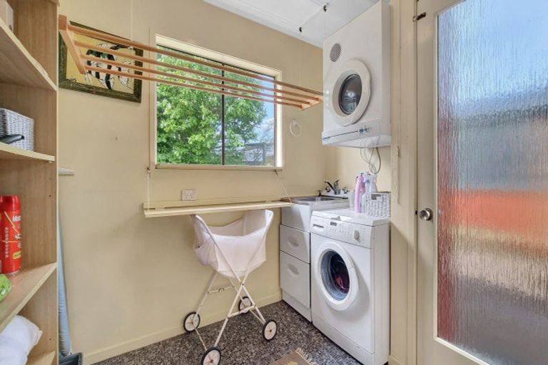 Photo of property in 10 Iles Road, Lynmore, Rotorua, 3010