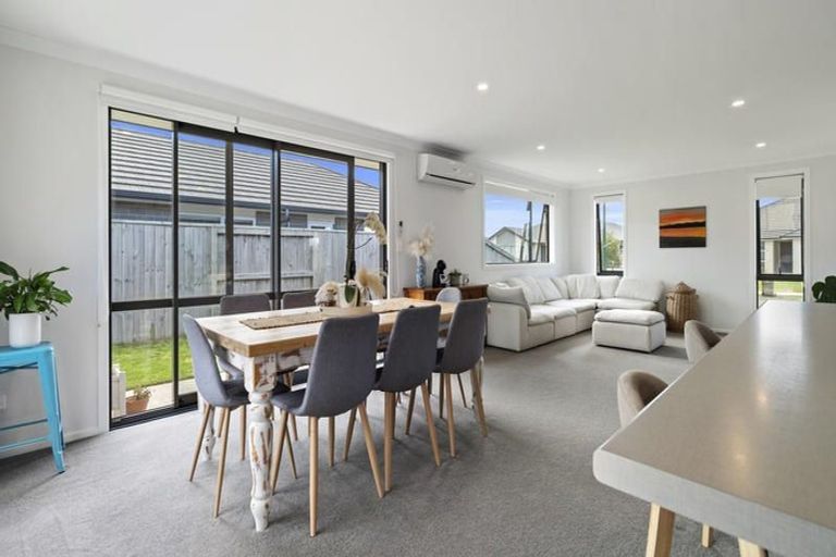 Photo of property in 38 Piata Street, Papamoa Beach, Papamoa, 3118