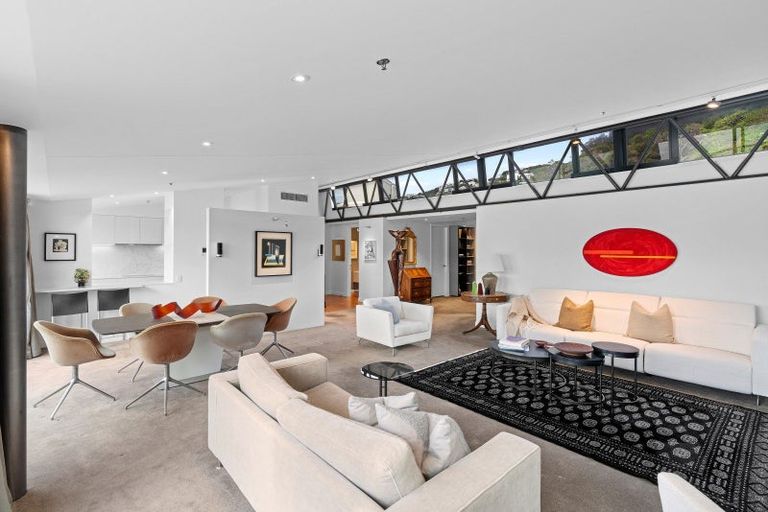 Photo of property in Bay Point Apartments, 6b/172 Oriental Parade, Oriental Bay, Wellington, 6011