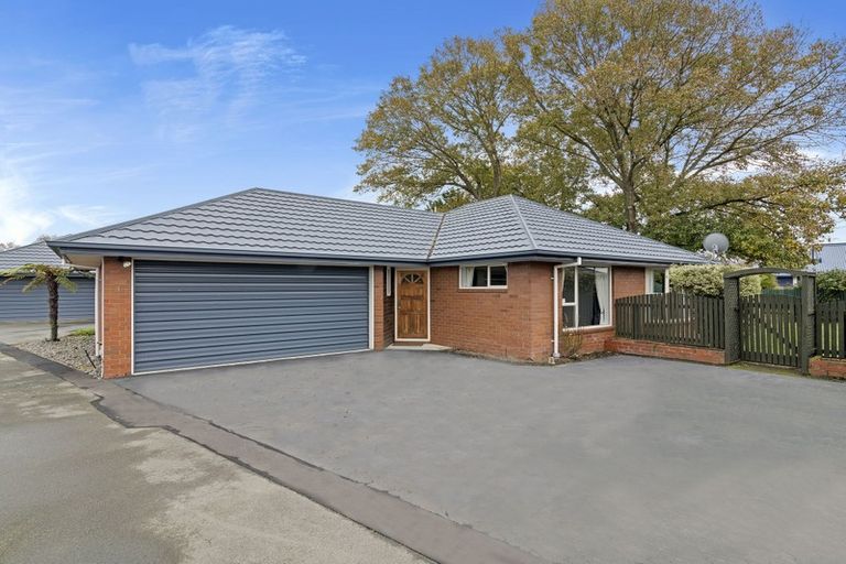 Photo of property in 4/15 Sylvan Street, Hillmorton, Christchurch, 8024