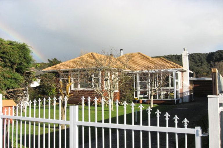 Photo of property in 61 Wainuiomata Road, Wainuiomata, Lower Hutt, 5014
