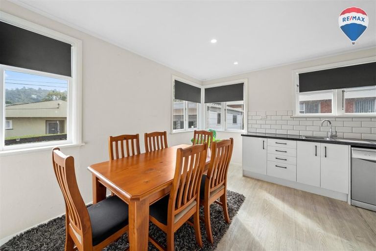 Photo of property in 113 Stokes Valley Road, Stokes Valley, Lower Hutt, 5019