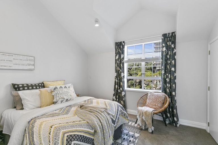 Photo of property in 54 Pipitea Street, Thorndon, Wellington, 6011