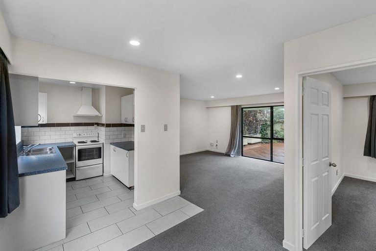 Photo of property in 2/9 Braemar Place, Avonside, Christchurch, 8061