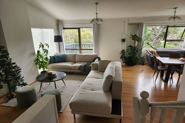 Photo of property in 132 Wadestown Road, Wadestown, Wellington, 6012