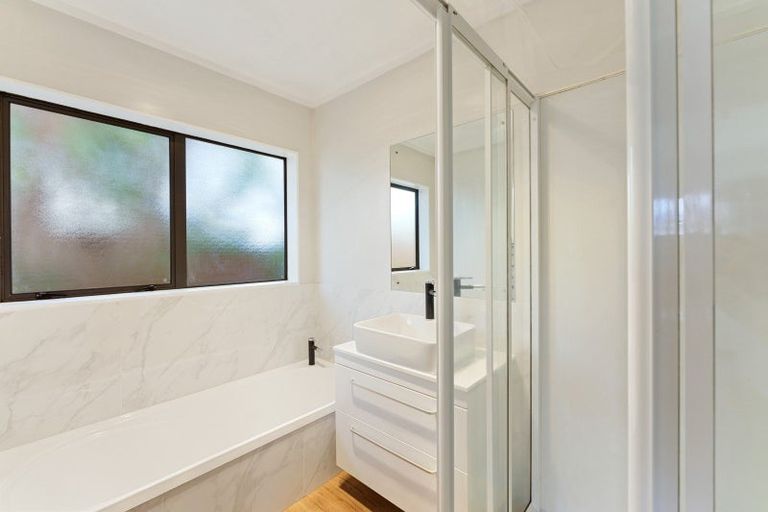 Photo of property in 96 Makarini Street, Paraparaumu, 5032