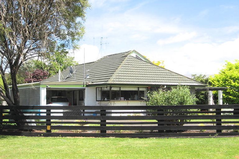 Photo of property in 1 Bronte Place, Leamington, Cambridge, 3432