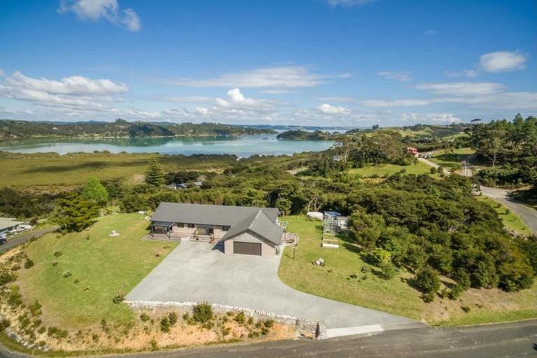 Photo of property in 6 Tikitiki Lane, Russell, 0272