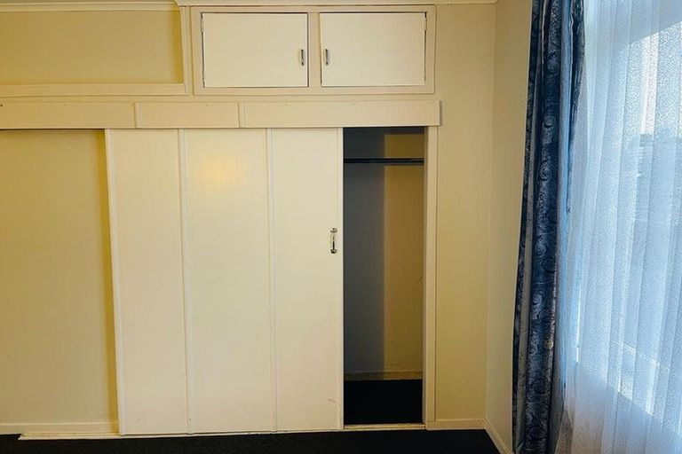 Photo of property in 22 Evans Road, Glen Eden, Auckland, 0602