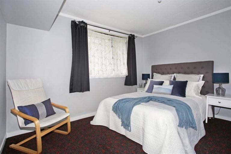 Photo of property in 2/28 Greenhaven Avenue, Opaheke, Papakura, 2113