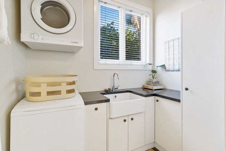 Photo of property in 6 Te Weka Street, Maori Hill, Timaru, 7910