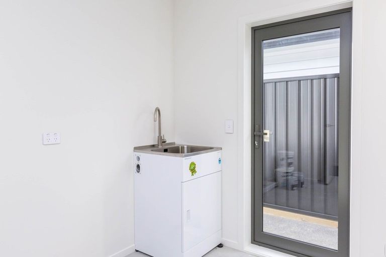 Photo of property in 7 Thornbury Lane, Timberlea, Upper Hutt, 5018