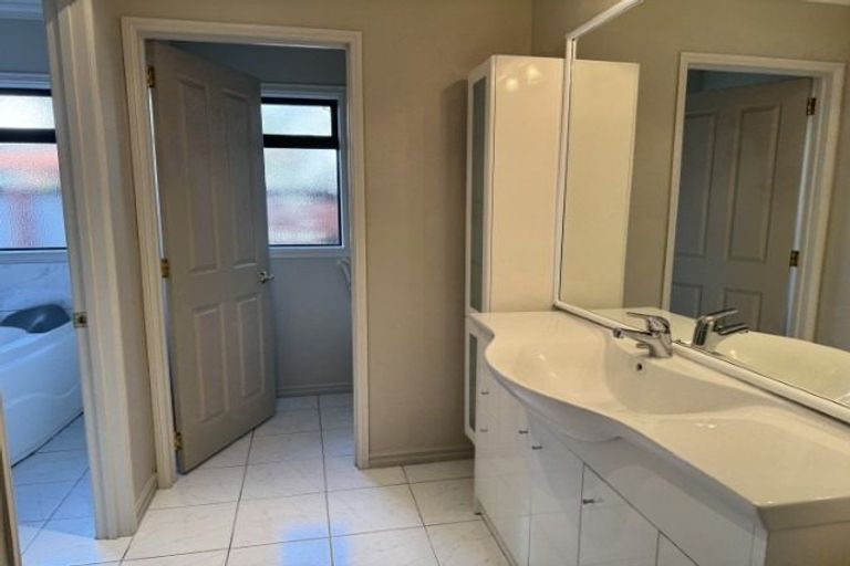 Photo of property in 60 Pembroke Drive, Bethlehem, Tauranga, 3110