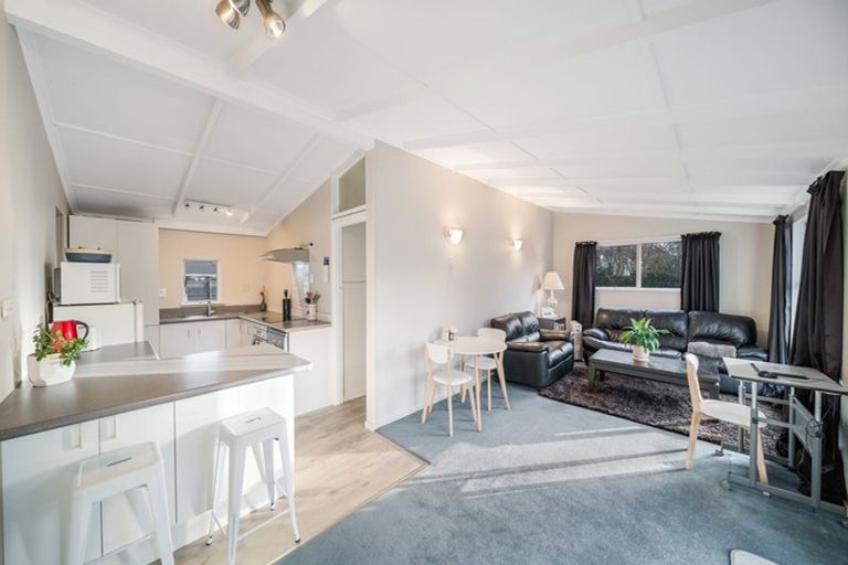 Photo of property in 98 Prestons Road, Redwood, Christchurch, 8051