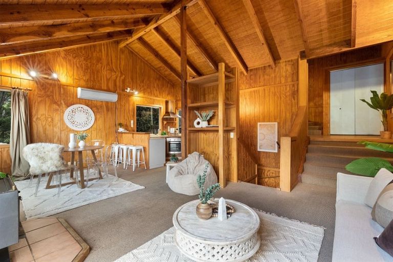 Photo of property in 32b Mackinnon Terrace, Sunshine Bay, Queenstown, 9300