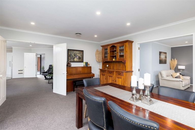 Photo of property in 15 Abingdon Court, Avonhead, Christchurch, 8042