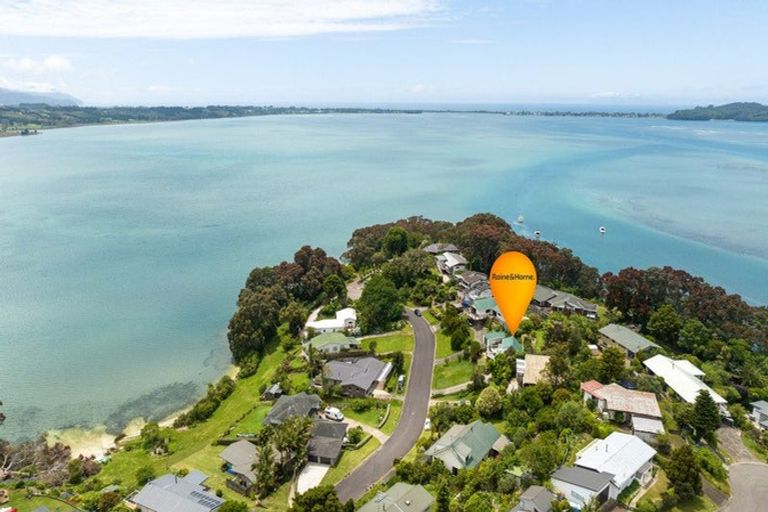 Photo of property in 12 Moana Drive, Tanners Point, Katikati, 3177