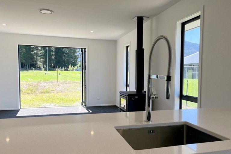 Photo of property in 2 Balfour Way, Hanmer Springs, 7334