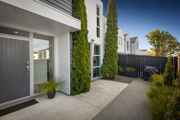 Photo of property in 547 Barbadoes Street, Edgeware, Christchurch, 8013