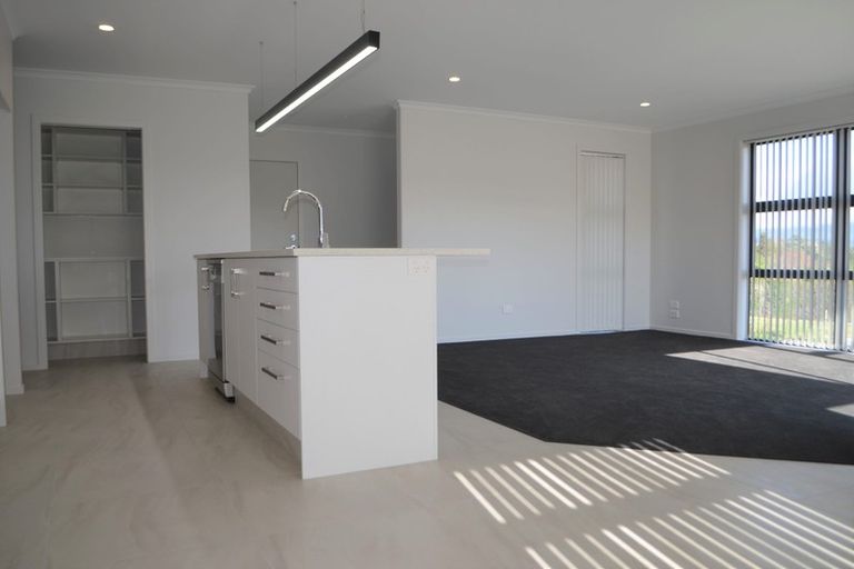 Photo of property in 10 Herring Place, Omokoroa, 3114