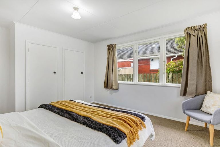 Photo of property in 14 Durham Street, Cannons Creek, Porirua, 5024