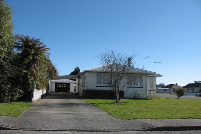 Photo of property in 25 Hoffman Street, Hokitika, 7810