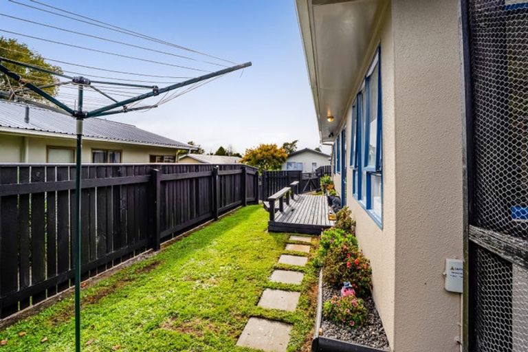 Photo of property in 6c Oswald Place, Stratford, 4332