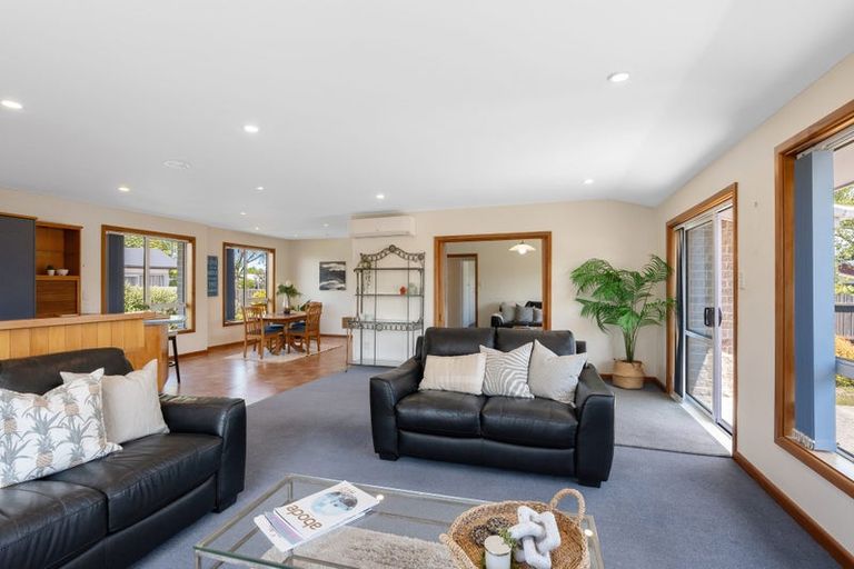 Photo of property in 5 Royleen Street, Casebrook, Christchurch, 8051