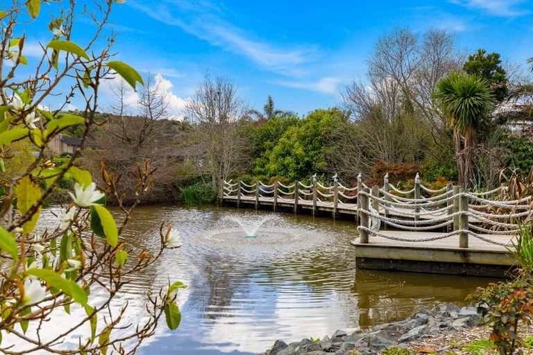 Photo of property in 41 Whangaparaoa Road, Red Beach, 0932