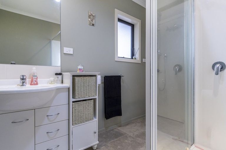 Photo of property in 49 Falcon Drive, Welcome Bay, Tauranga, 3112