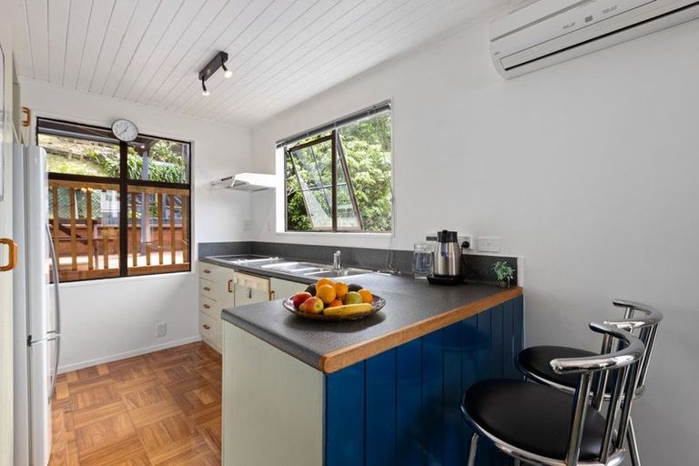 Photo of property in 52 Hathaway Avenue, Karori, Wellington, 6012