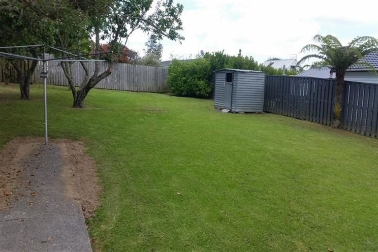 Photo of property in 66 Kia Ora Road, Beach Haven, Auckland, 0626