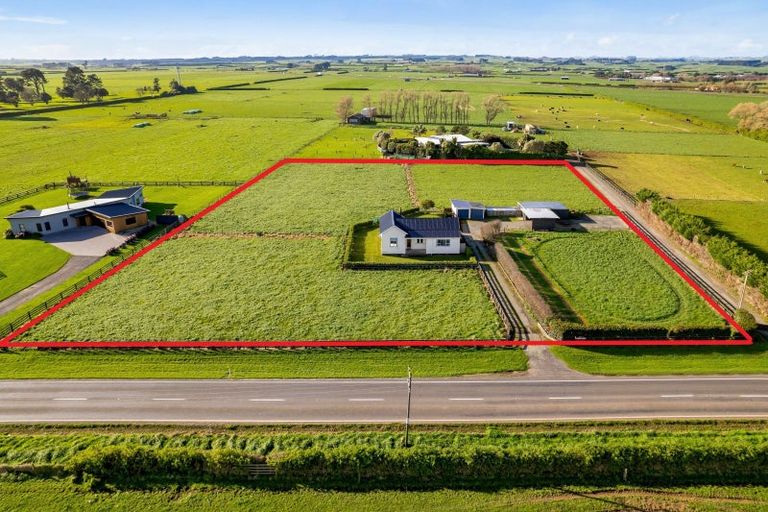 Photo of property in 84 Mawhitiwhiti Road, Normanby, Hawera, 4675